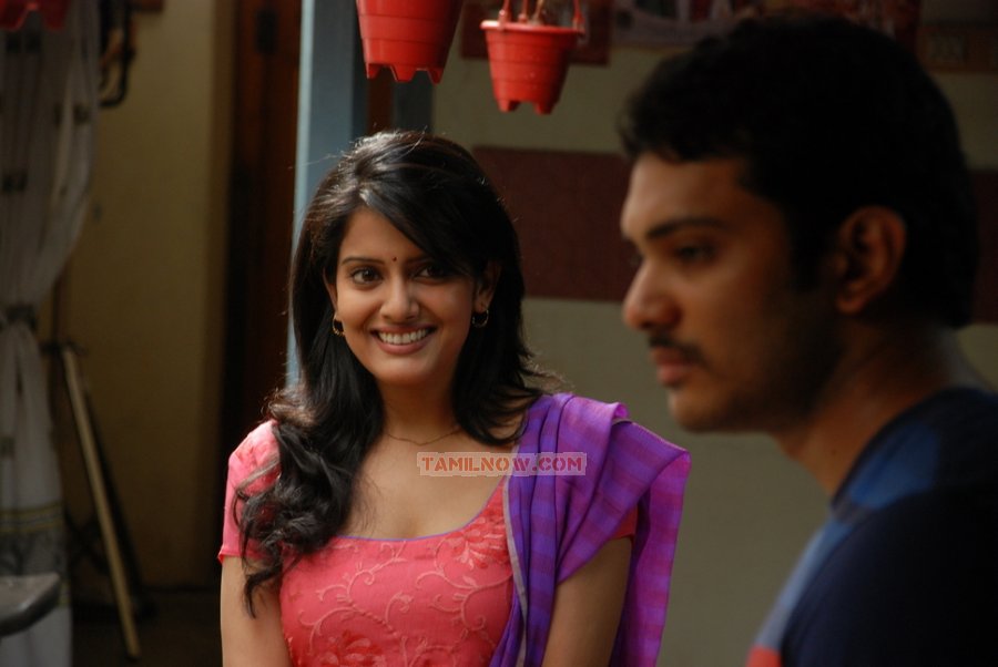 Tamil Movie Kanna Laddu Thinna Aasaiya 6405