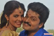 Tamil Movie Kanniyum Kaalaiyum Sema Kadhal Stills 5842