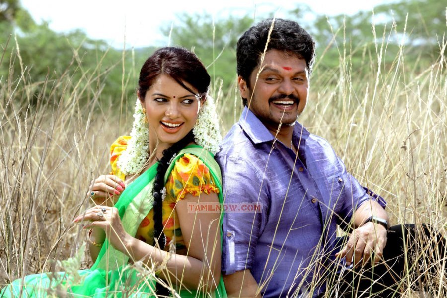 Kanniyum Kaaliyum Sema Kaadhal Stills 9657