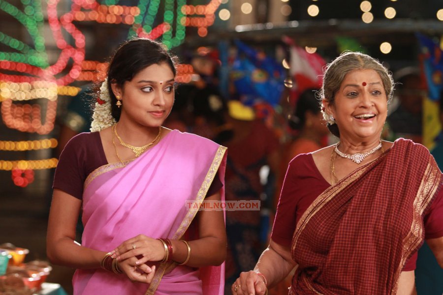 Kozhi Koovuthu Stills 2848