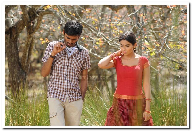 Dhanush Shriya Saran Photos 12 - Tamil Movie Kutty Stills