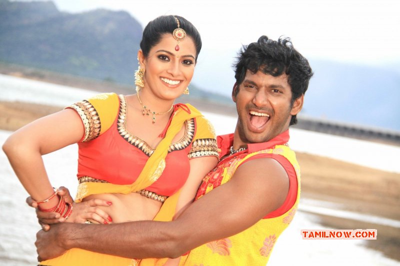 2016 Images Madha Gaja Raja Cinema 1385