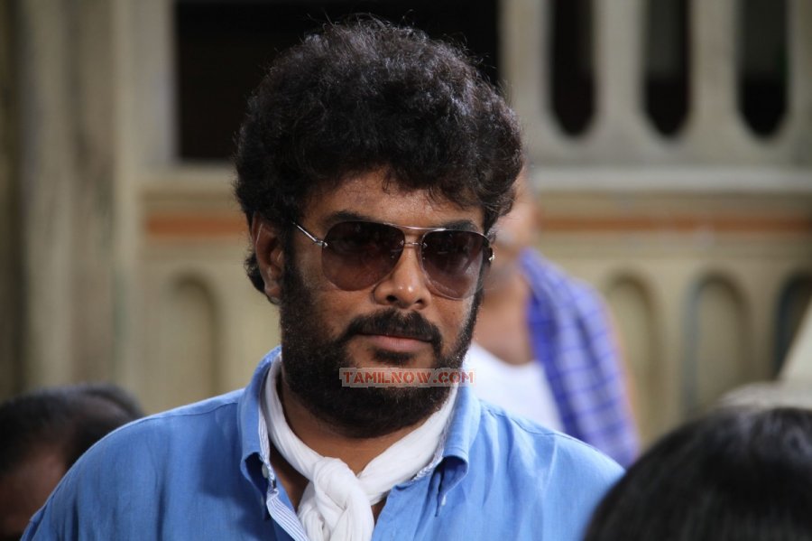Director Sundar C Madha Gaja Raja 950