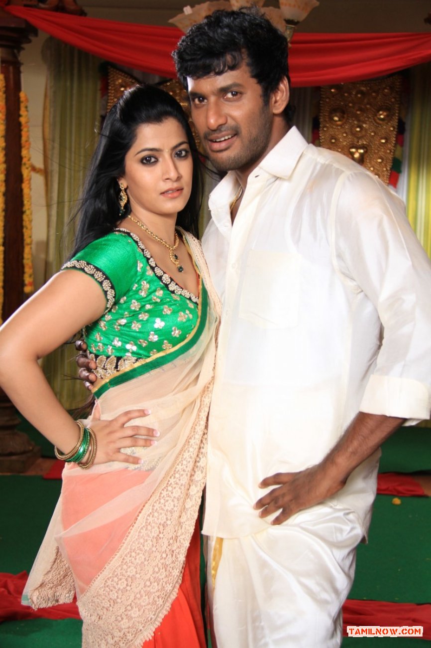 Varalaxmi Sarathkumar And Vishal 760