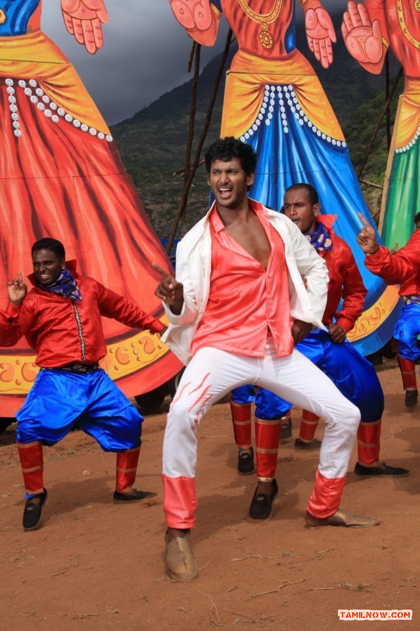 Vishal In Madha Gaja Raja Movie 595