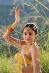 Madhavanum Malarvizhiyum 2000