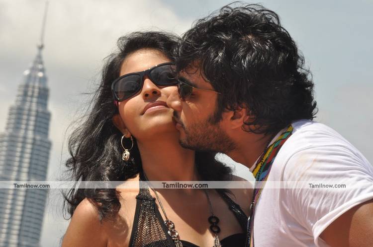 Anjali And Sathya Pics From Maharaja 2