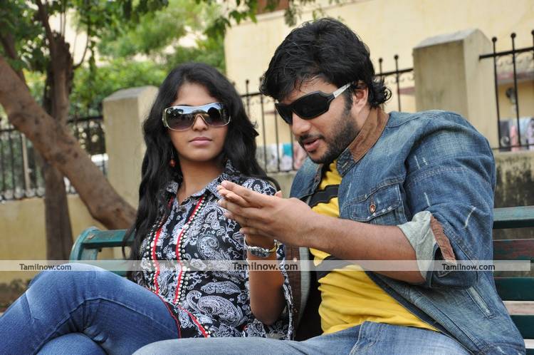 Anjali And Sathya Pics From Maharaja 4