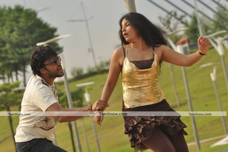 Anjali And Sathya Stills From Maharaja 10