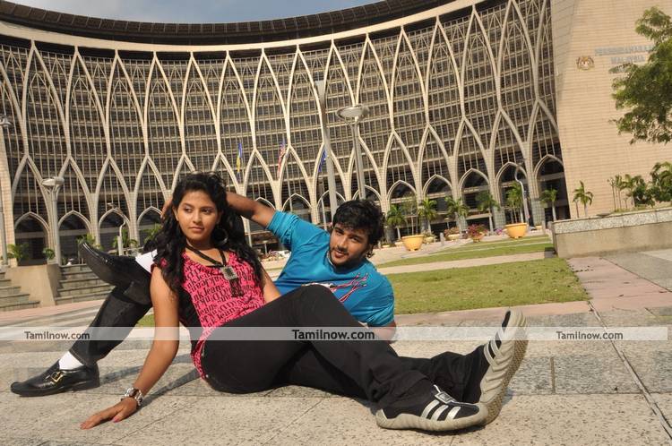 Anjali And Sathya Stills From Maharaja 4