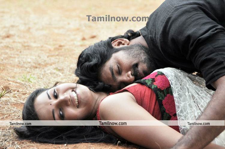 Kannan And Soundarya Hot Stills From Mallukkattu13