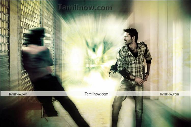 Dhanush Movie Mayakkam Enna Still 1