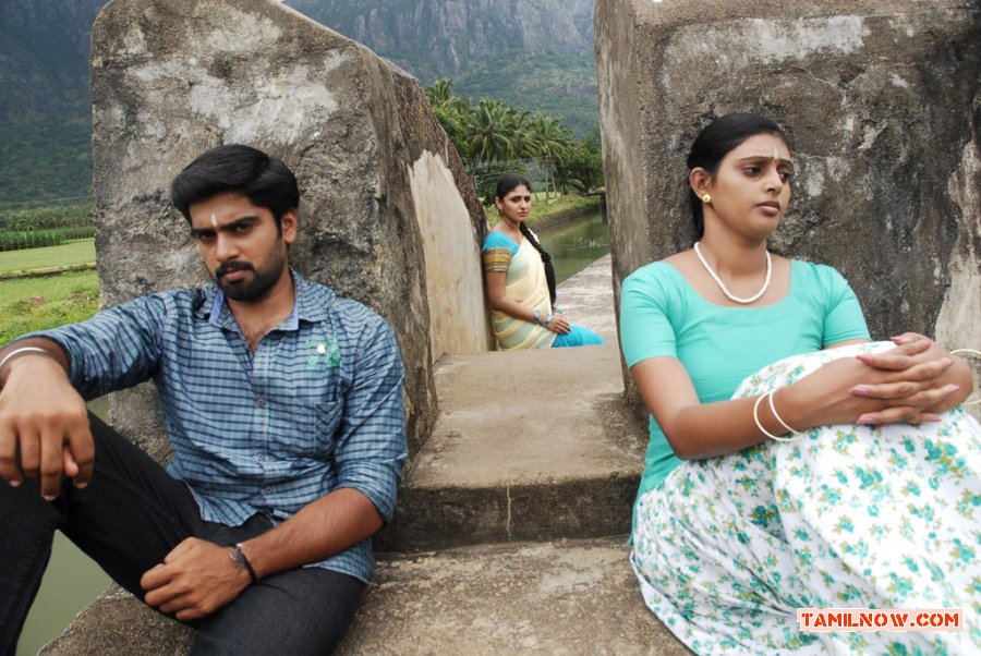 Movie Nadhigal Nanaivathillai Photos 1375