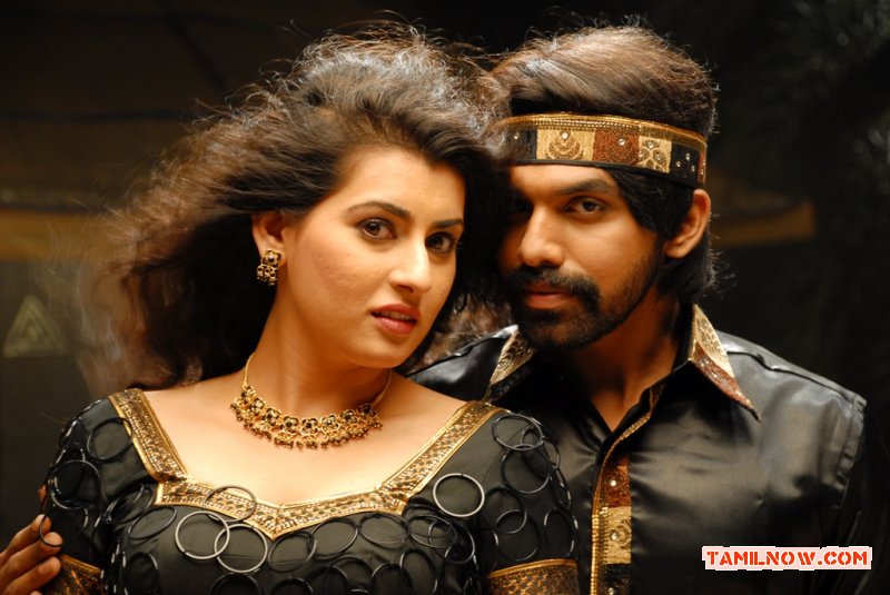 Vasan Karthik And Archana In Nadodi Vamsam Movie 191