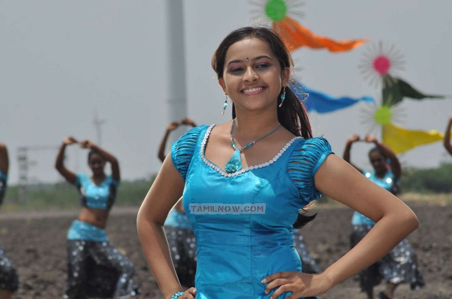 Sri Divya In Nagapuram Movie 567