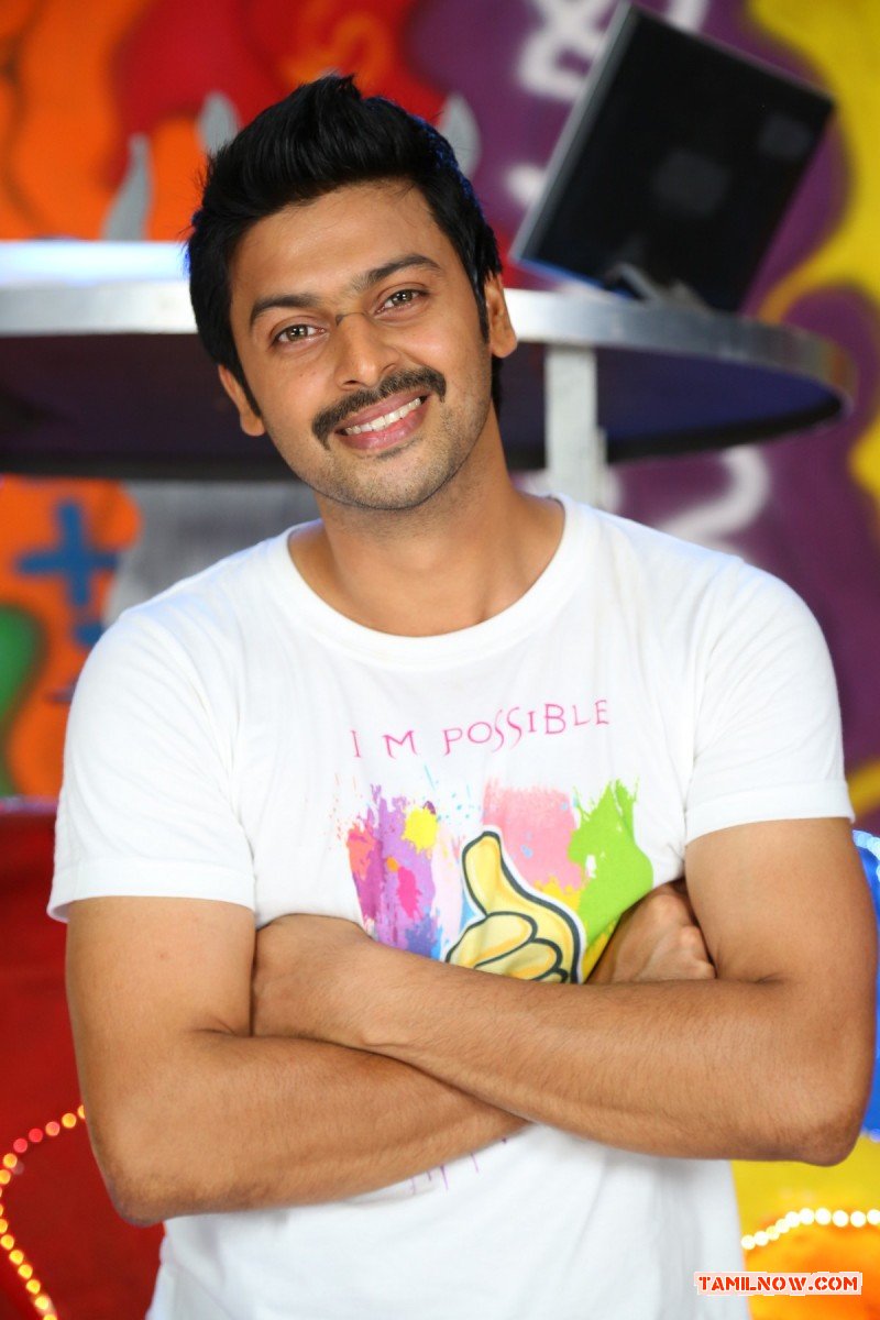 Srikanth In Nambiar Movie 910