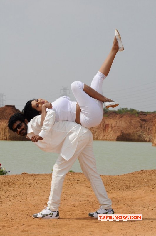 Tamil Movie Nee Enna Mayam Seithai Recent Still 3301