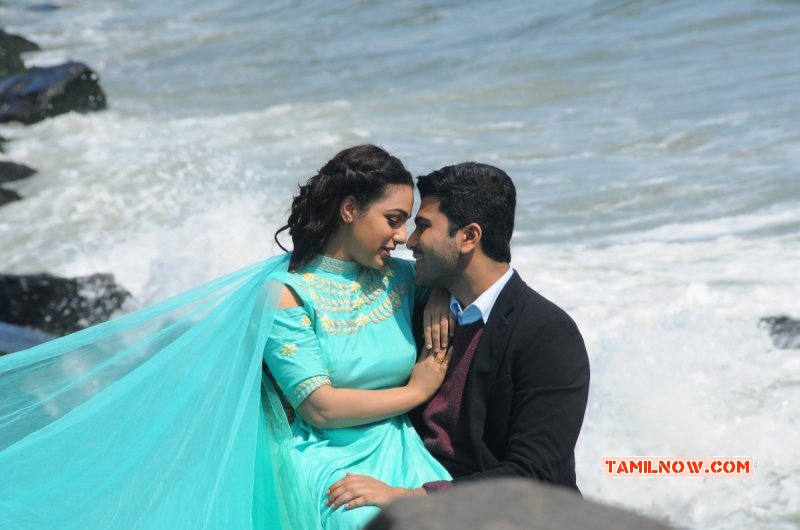 Movie New Photo Sharvanand Nithya Menon 73