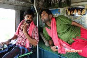 Latest Pic Tamil Cinema Nerungi Vaa Muthamidathe 568