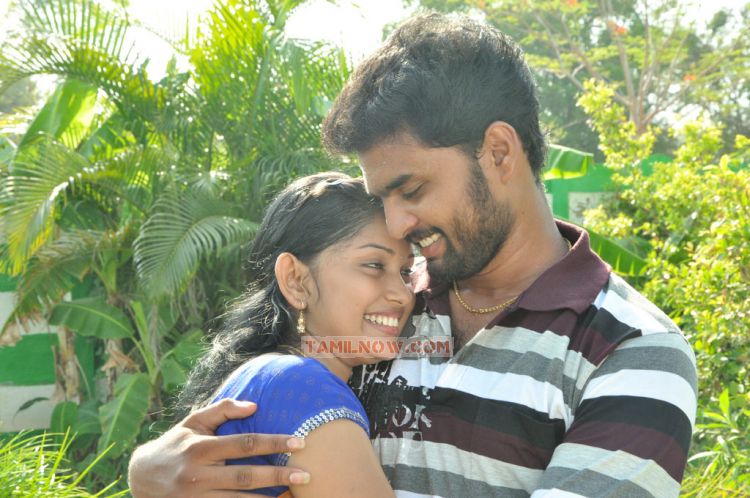 Nila Meethu Kadhal 366