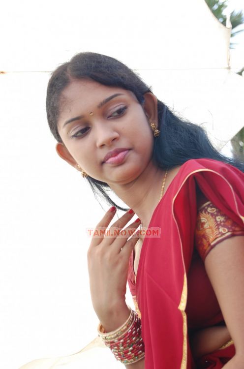 Tamil Movie Nila Meethu Kadhal 4042