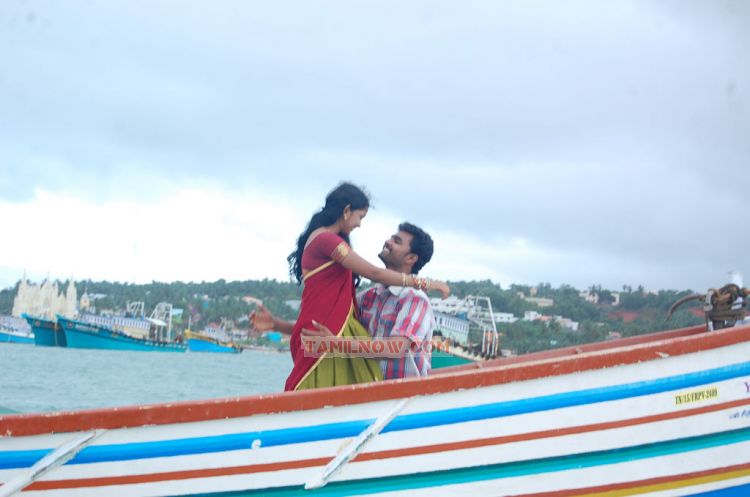 Tamil Movie Nila Meethu Kadhal Stills 3304