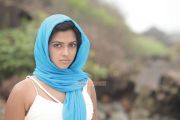 Nimirnthu Nil Stills 758