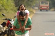 Paakanum Pola Irukku Stills 4267