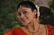 Shikha In Padam Parthu Kadhai Sol 290