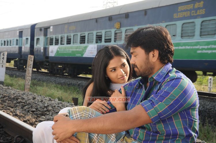 Movie Pandi Oli Perukki Nilayam 8710