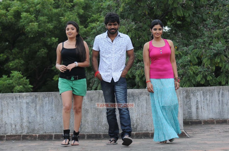 Pongadi Neengalum Unga Kaadhalum 2144