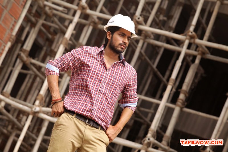 Poriyaalan 7609