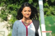 Puriyatha Puthir New Stills 5236