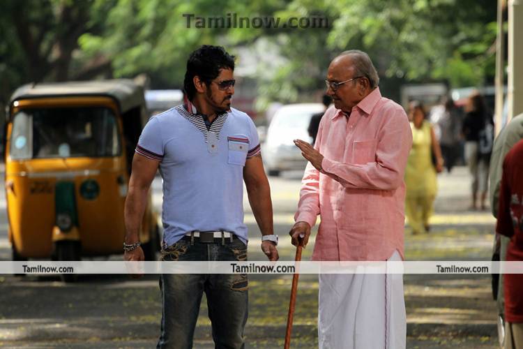 Rajapattai New Still 3