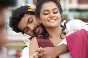 Actors Vimal And Remya Nambeesan 606