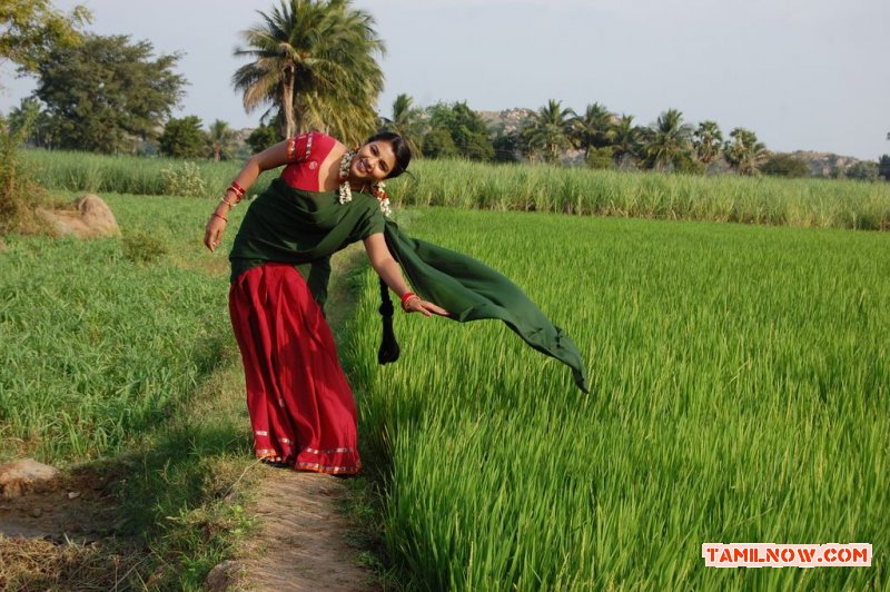 Saranya In Rettai Valu 508