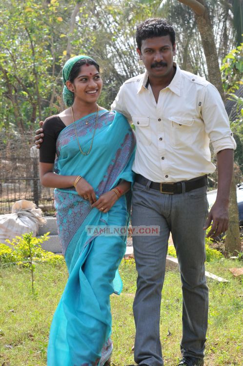 Tamil Movie Saattai 1152