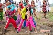Jayam Ravi Iniya Dance In Sakalakala Vallavan Movie Image 976