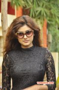 Movie Image Oviya At Seeni Movie Shooting Spot 726