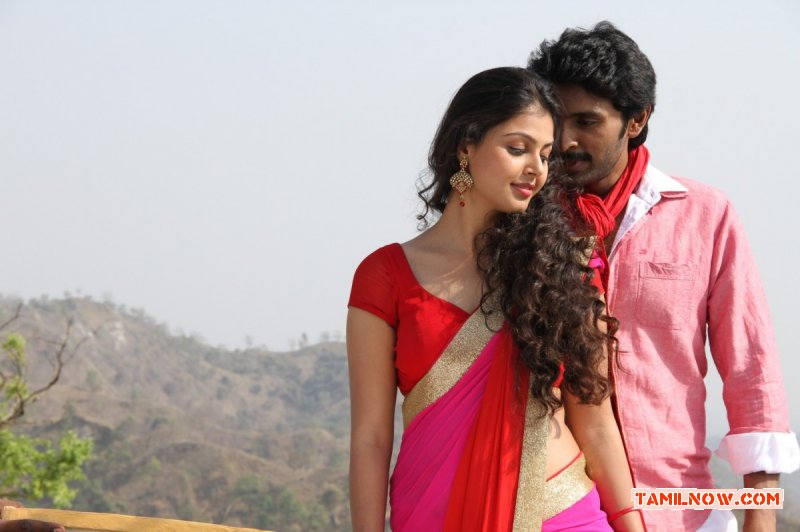 Monal Gajjar Vikram Prabhu In Sigaram Thodu New Still 739