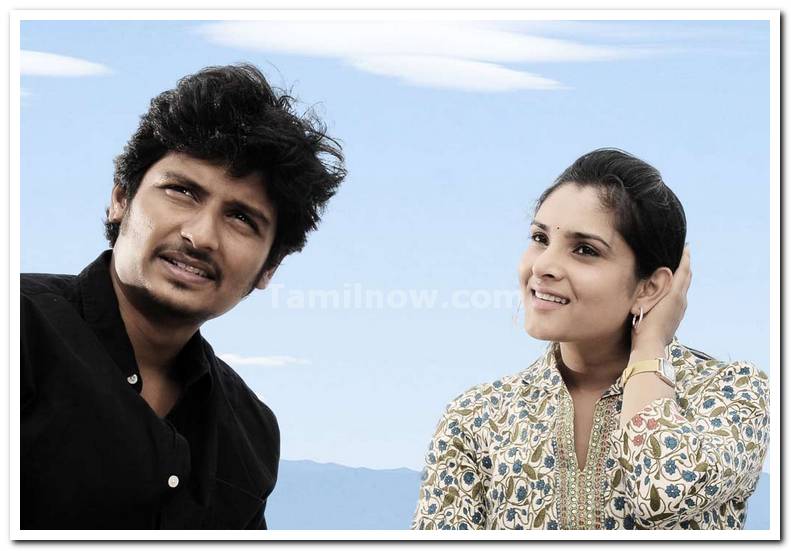 Jeeva And Divya Photos 2