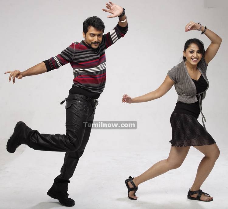 Surya Anushka Photo 9