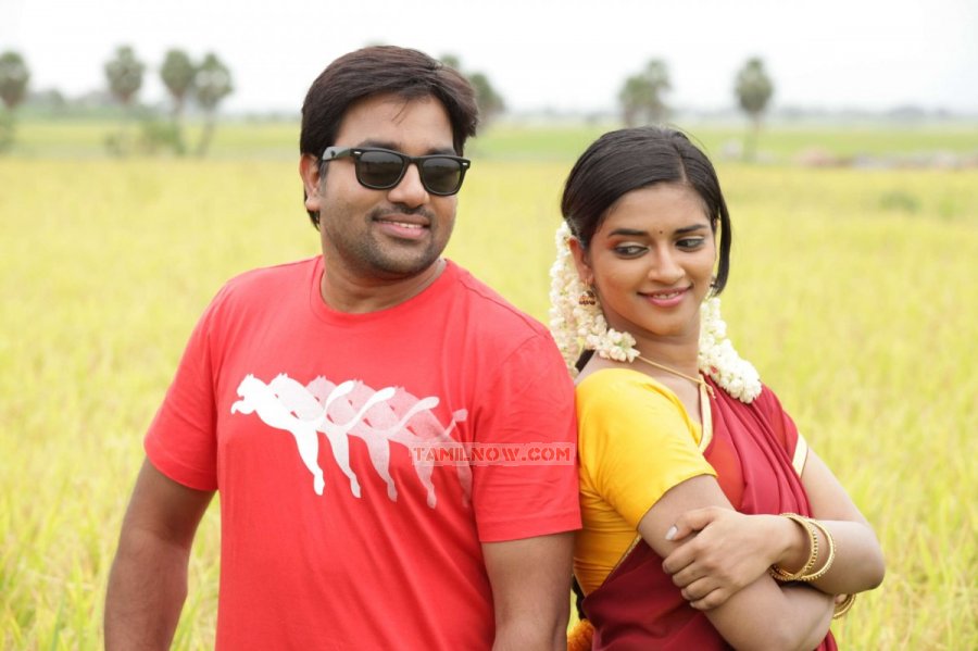 Sonnaa Puriyaadhu Stills 5774