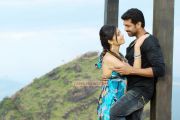 Tamil Movie Thadaiyara Thaakka 9372