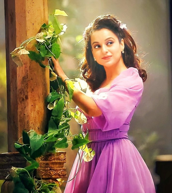 Kangana Ranaut In Thalaivi New Pic 379