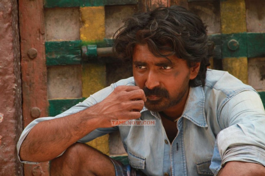 Movie Thee Kulikkum Pachay Maram 1783