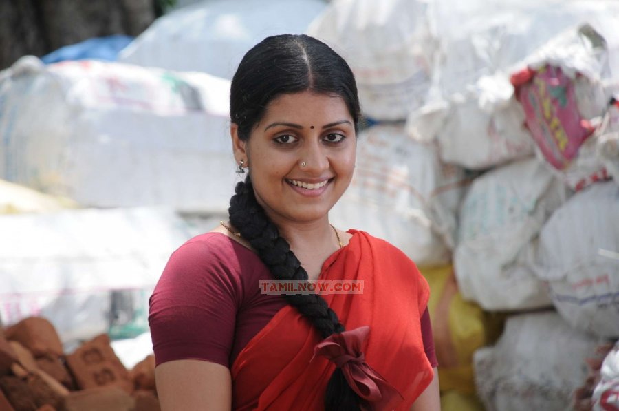 Thee Kulikkum Pachay Maram 2498