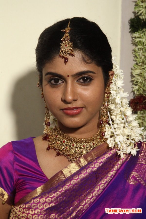 Actress Rasna Theriyama Unnai Kadhalichitten 342