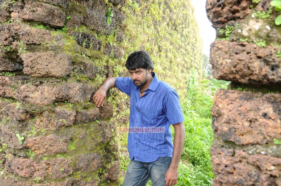 Tamil Movie Therodum Veedhiyile 4463