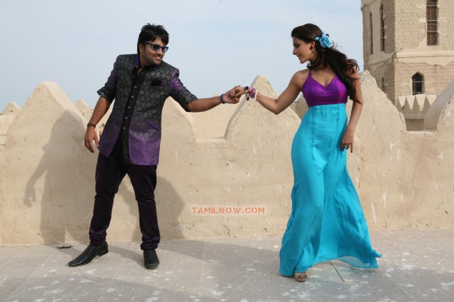 Thillu Mullu Stills 8161